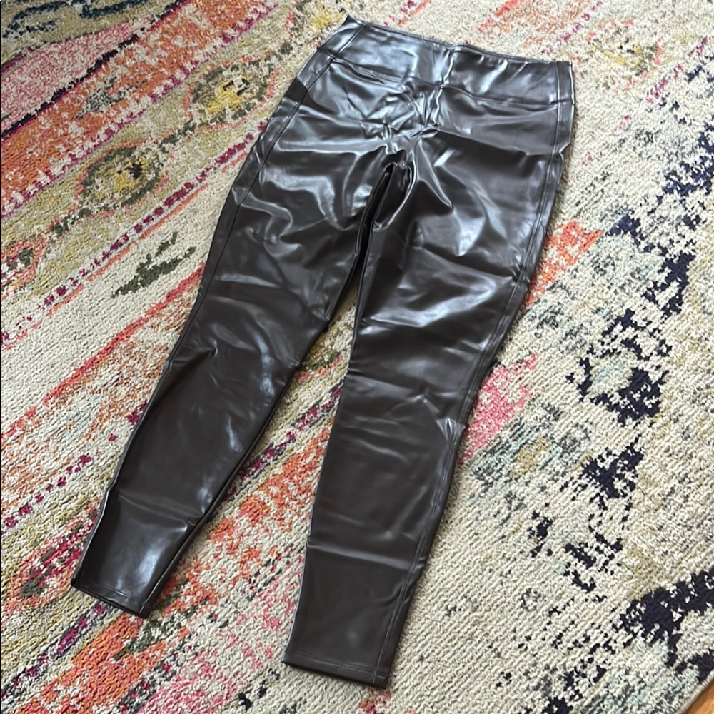 GAP women’s size medium brown faux leather pants